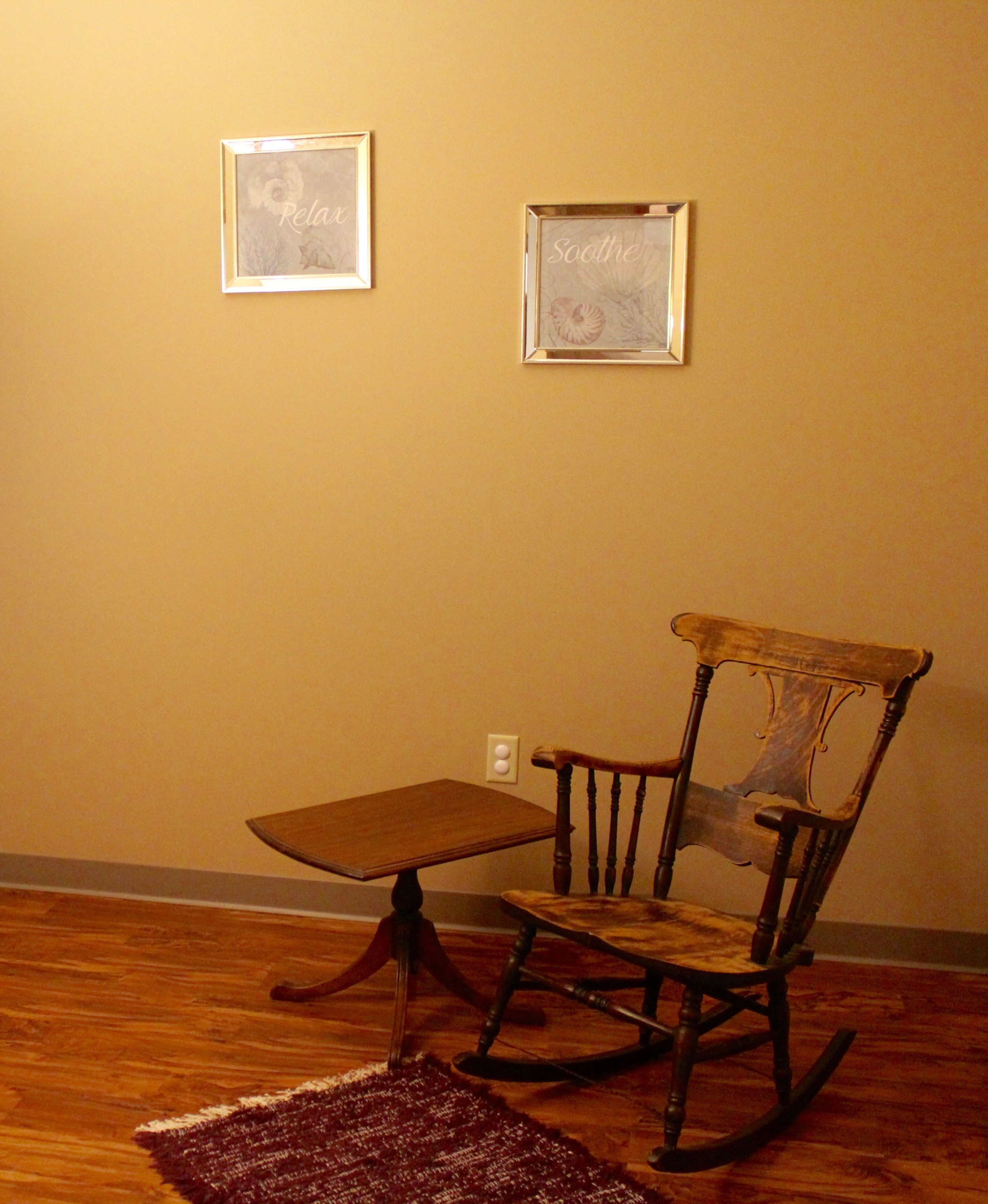 Manhattan moms, come by and visit our Mothers Room the next time you are on the east side of town. We have a comfy rocking chair for you to nurse your little ones, pump, a changing table and a public restroom!